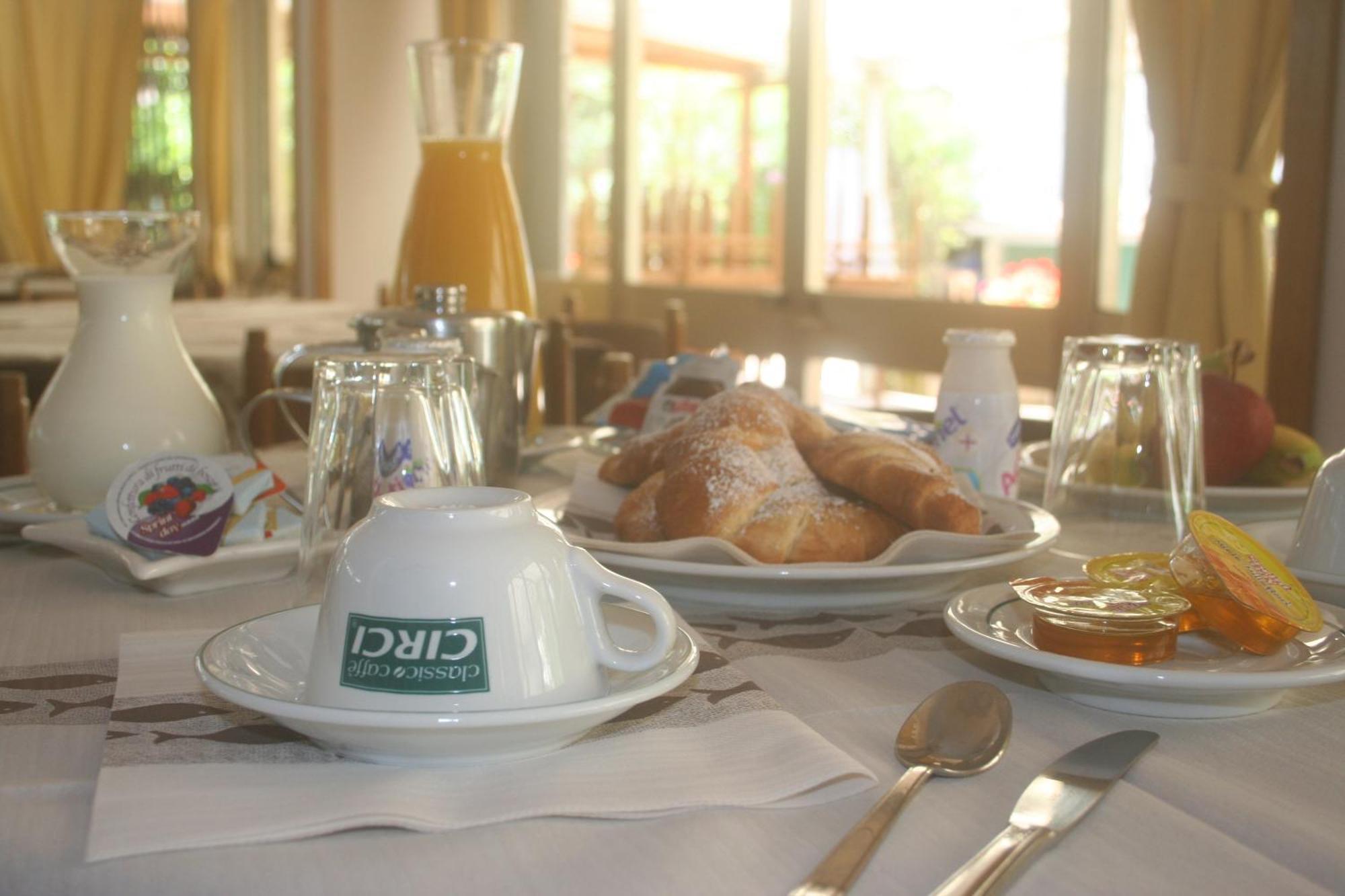 Hotel Anna 테라치나 외부 사진