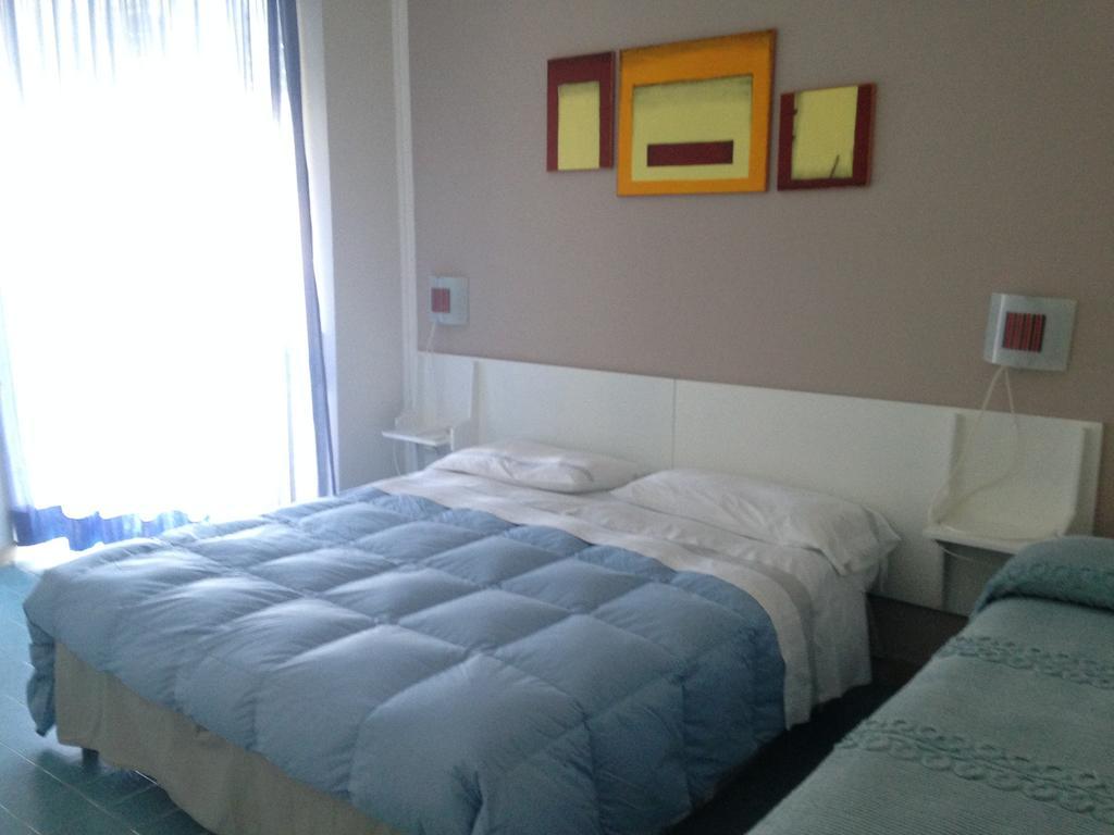 Hotel Anna 테라치나 객실 사진