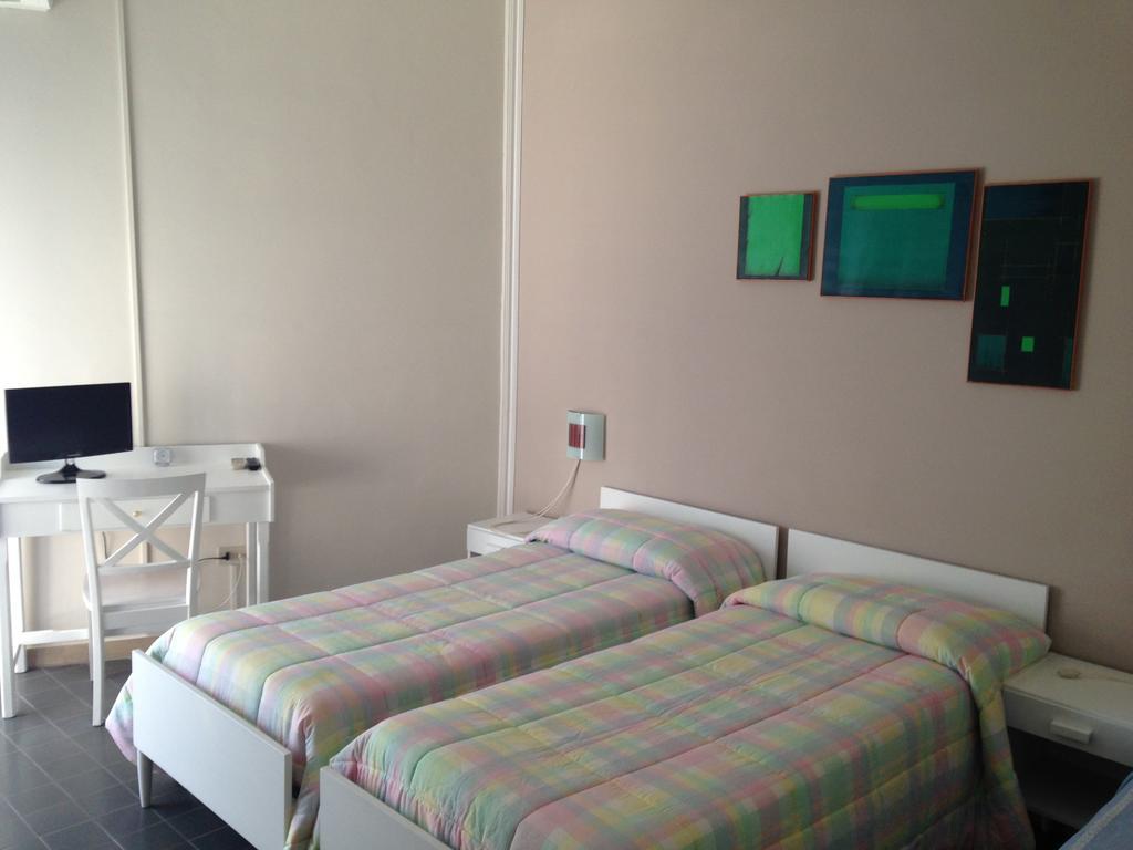 Hotel Anna 테라치나 객실 사진